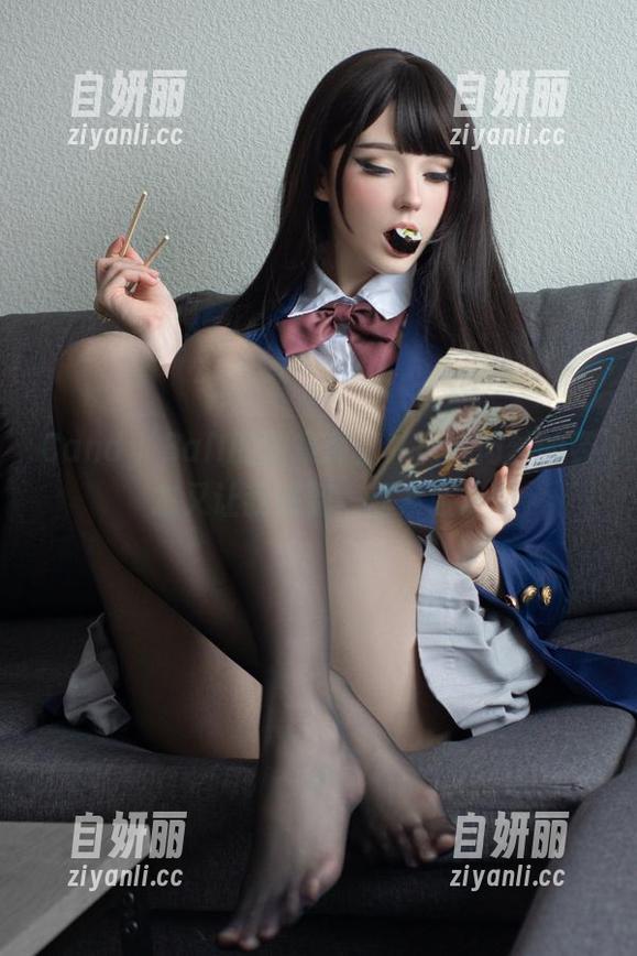 Candy Ball Candy Ball的图集那么私房,肉丝的姿态又让我感到一丝紧张。